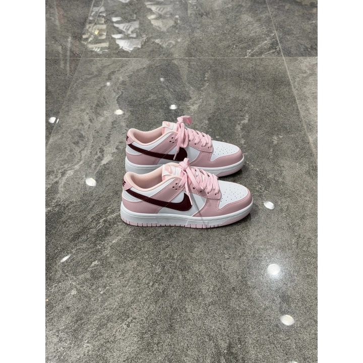 Nıke Dunk Pembe Beyaz Bordo Detaylı Spor Ayakkabı