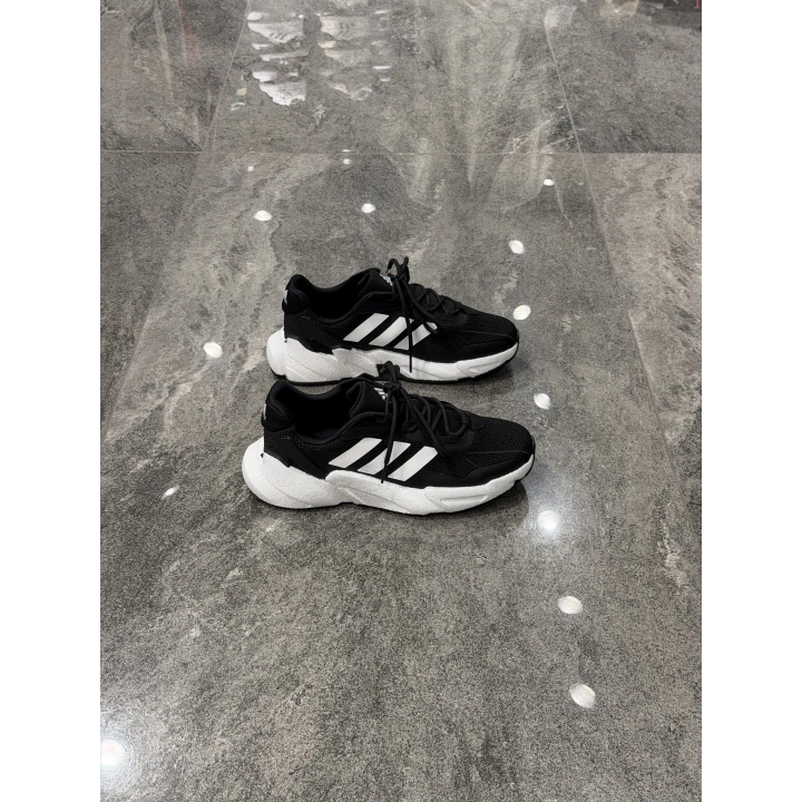 Adidas Jetboost Siyah Beyaz Çizgi Detaylı Spor Ayakkabı