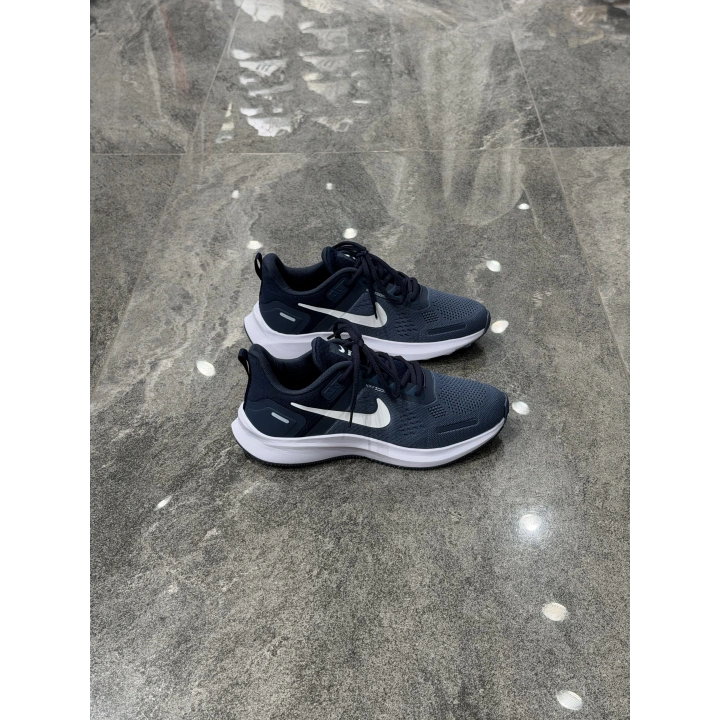 Nıke Zoomx Laci Beyaz Detaylı Spor Ayakkabı