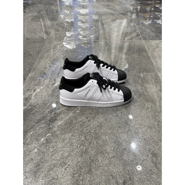 Adidas Süperstar Beyaz Siyah Şapka