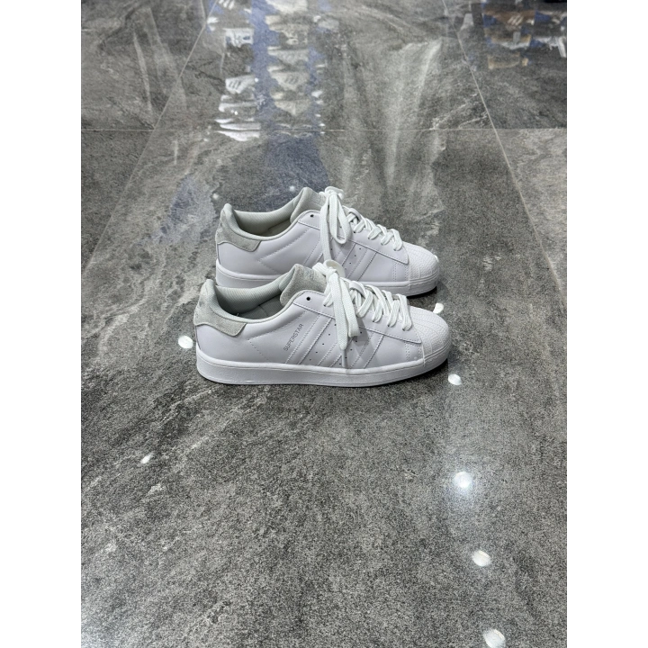 Adidas Süperstar Beyaz Açık Gri Topuk Detaylı Spor Ayakkabı