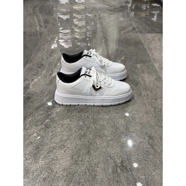Prada Monolith Low Beyaz Siyah Detaylı Spor Ayakkabı