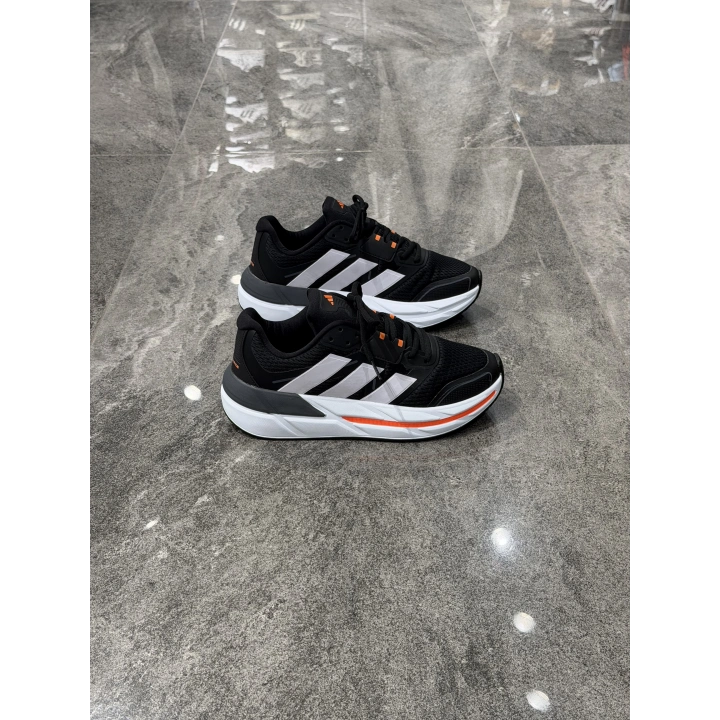 Adidas Adistar CS Siyah Beyaz Turuncu Detaylı Spor Ayakkabı
