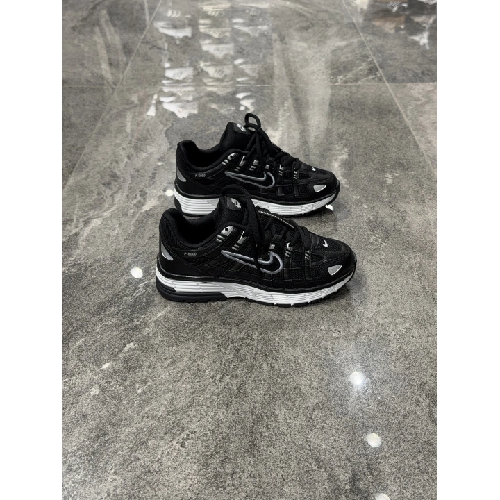 Nike Sportswear P-6000 Siyah Beyaz Detaylı Spor Ayakkabı