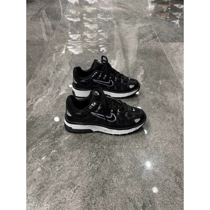Nike Sportswear P-6000 Siyah Beyaz Detaylı Spor Ayakkabı