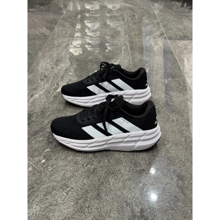 Adidas Adistar Siyah Beyaz Detaylı Spor Ayakkabı