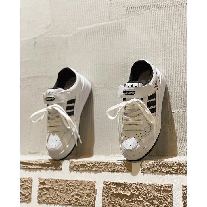 Adidas Forum Low Beyaz Siyah Cırt Detaylı