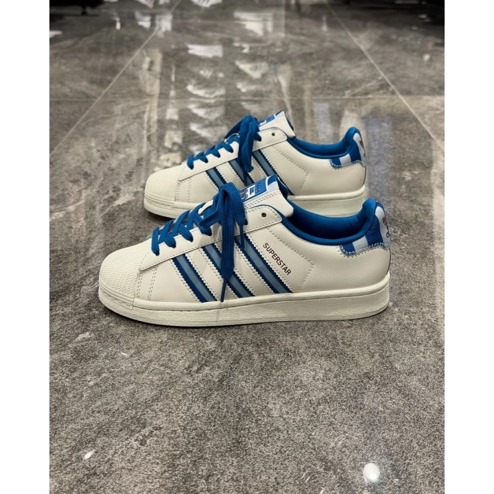 Adidas Süper Star Essence Detaylı Spor Ayakkabı