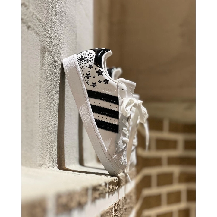 Adidas Süperstar Beyaz Siyah Çiçekli