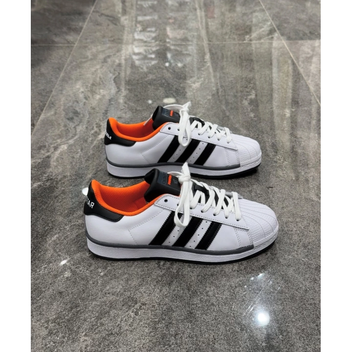 Adidas Süperstar Beyaz Turuncu Detaylı Spor Ayakkabı