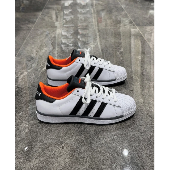 Adidas Süperstar Beyaz Turuncu Detaylı Spor Ayakkabı