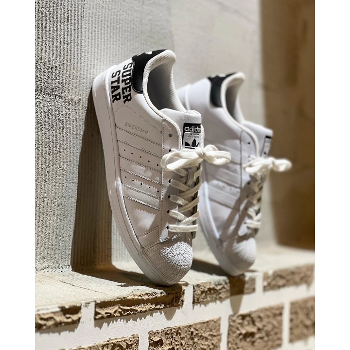 Adidas Süperstar Beyaz Yazı Detaylı