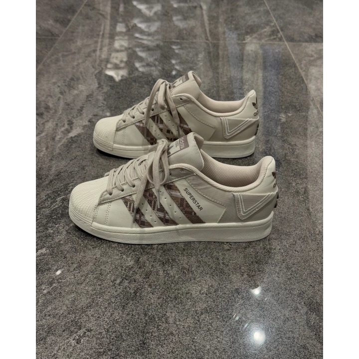 Adidas Süperstar Kahve Beyaz Düğme Detaylı