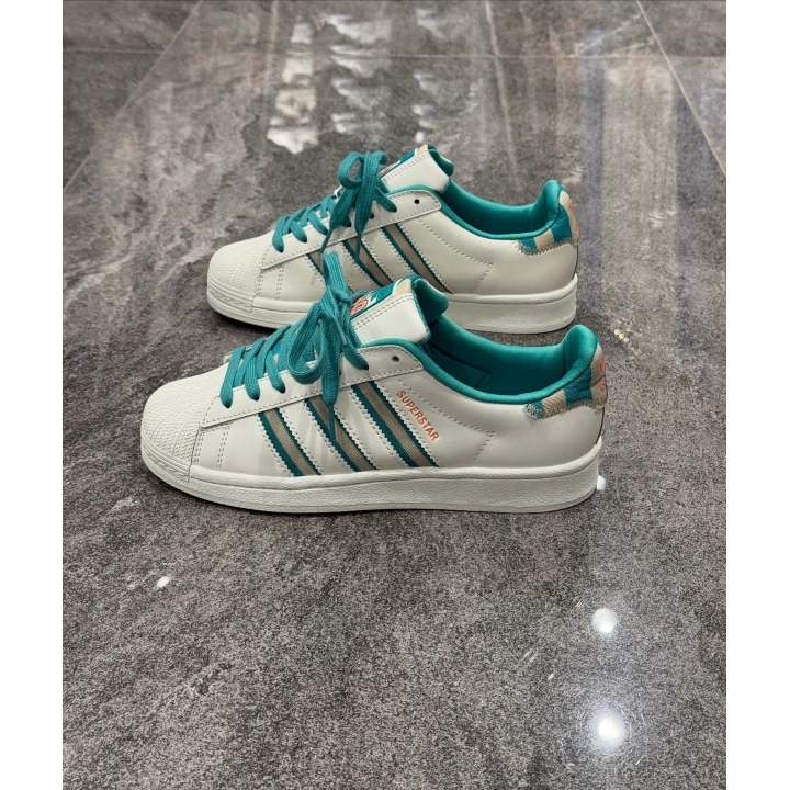 Adidas Süperstar Pride RM Detaylı Spor Ayakkabı