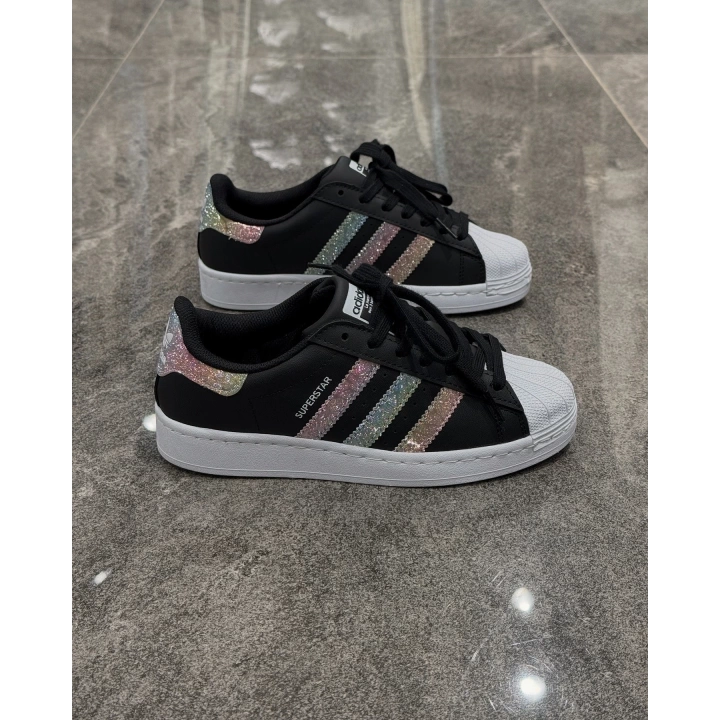 Adidas Süperstar Siyah Çok Renk Detaylı