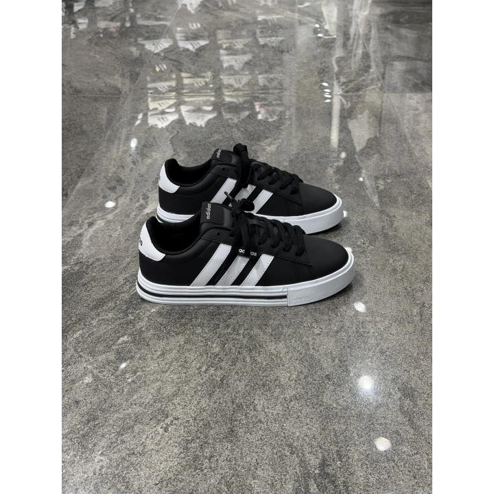 Adidas Triple Cloud Siyah Beyaz Spor Ayakkabı