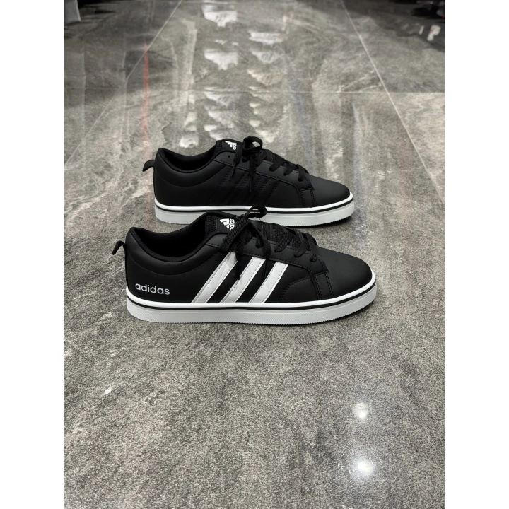 Adidas V2 Pace 2.0 Siyah Beyaz Detaylı