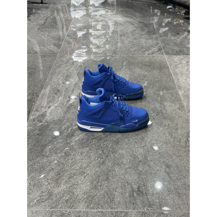Air Jordan 4 University Blue