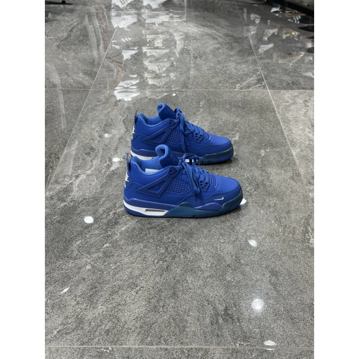 Air Jordan 4 University Blue