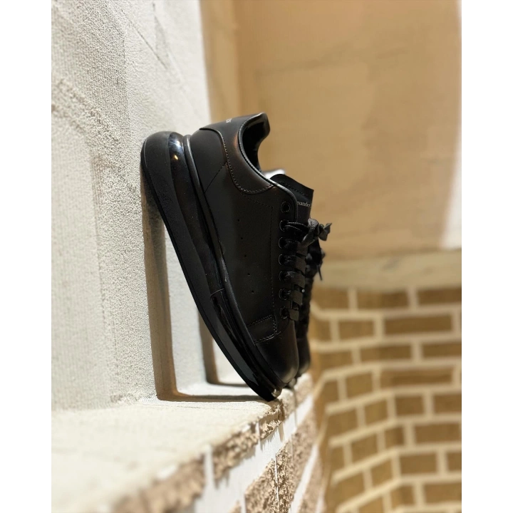 Alexander McQueen Siyah Air Taban