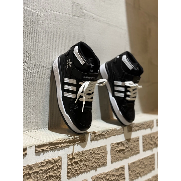 Bilekli Siyah Beyaz Adidas Forum Low