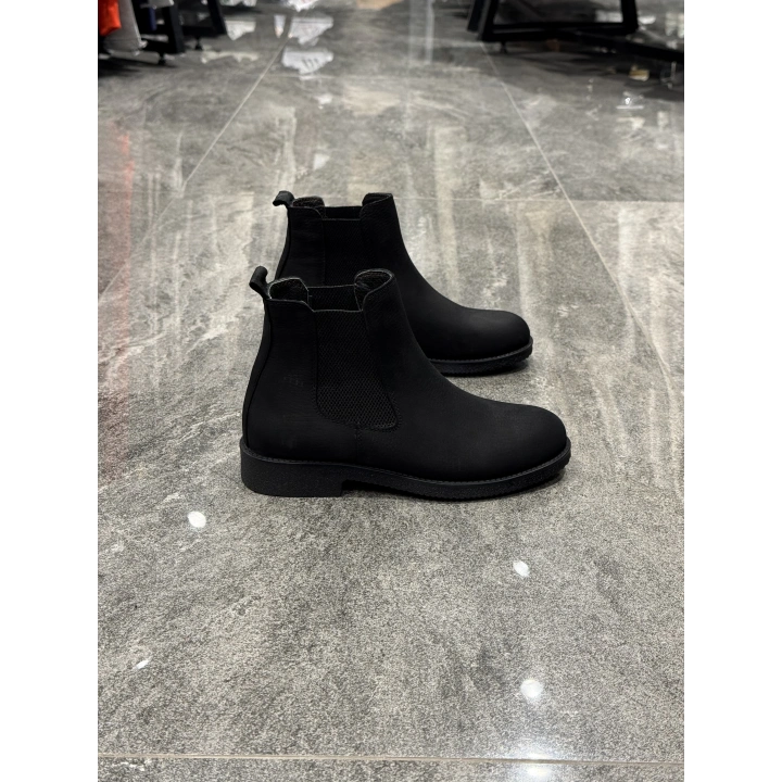 Chelsea Siyah Süet Bot