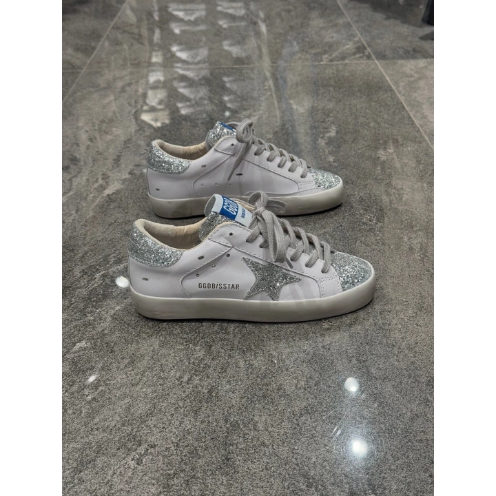 Golden Goose Beyaz Simli Yıldız Topuk Detaylı