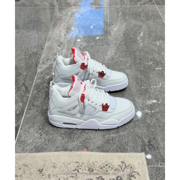 Jordan 4 Retro Beyaz Kırmızı