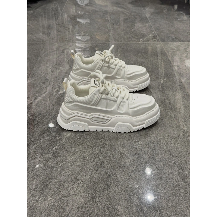 Marco Beyaz Deri Yüksek Taban Tasarımlı Spor Ayakkabı