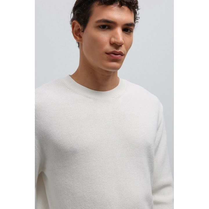 Marco Beyaz İnce Detaylı Triko