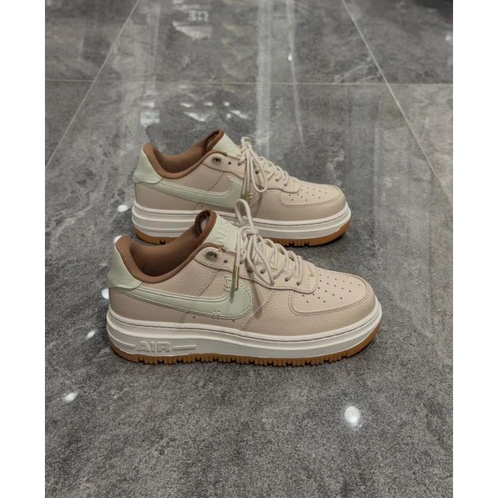 Nike Air Force 1 Luxe Pecan