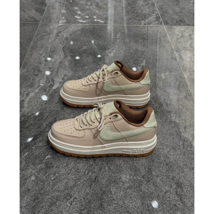 Nike Air Force 1 Luxe Pecan