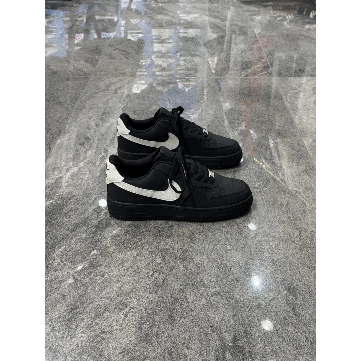 Nike Air Force 1 Siyah Beyaz Süet Detaylı