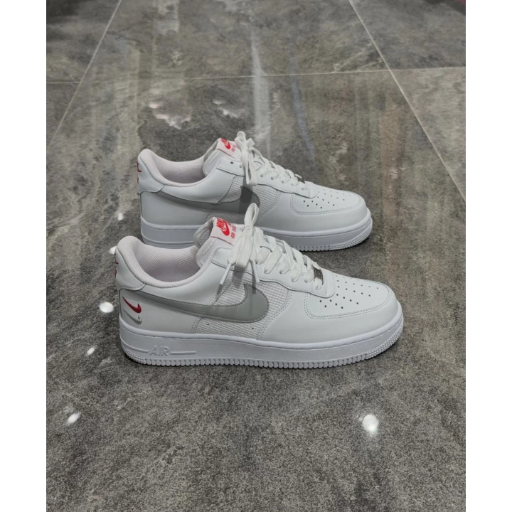 Nıke Air Force 1 Triple Swoosh