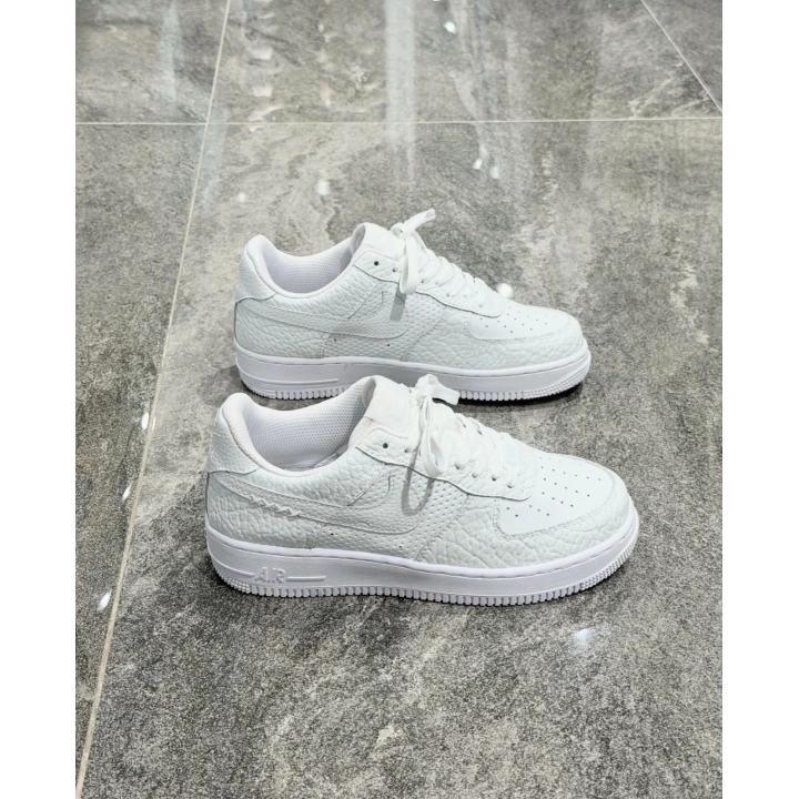 Nıke Air Force Low Col or of the Month White