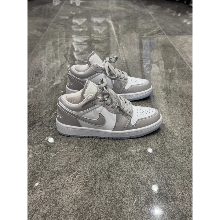 Nıke Air Jordan 1 Low Gri Beyaz Detaylı