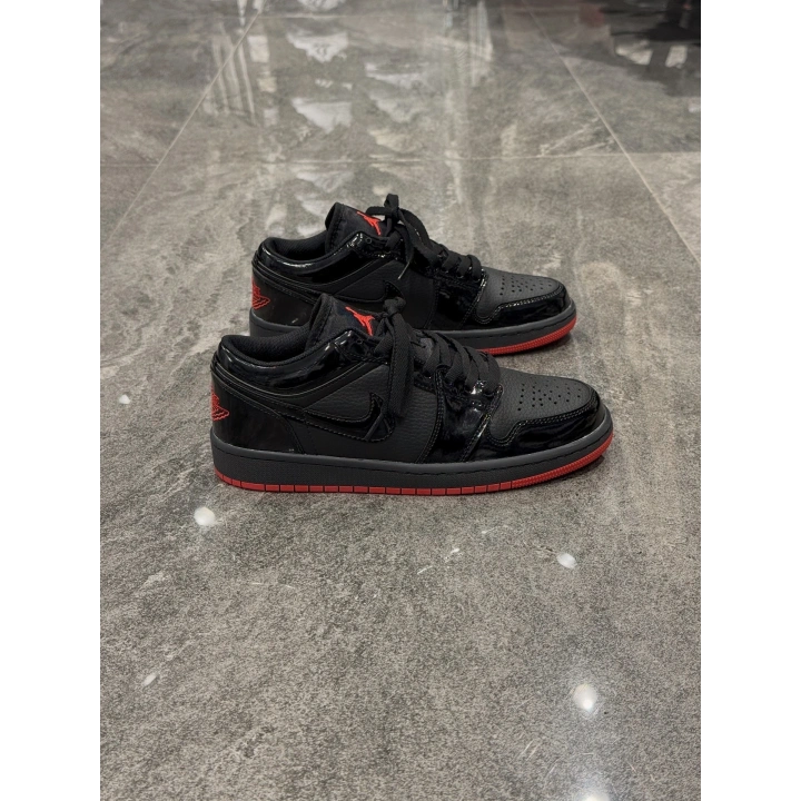 Nıke Air Jordan 1 Low Siyah Kırmızı Rugan Detaylı