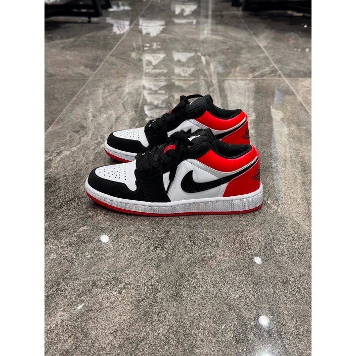 Nıke Air Jordan 1 Low Siyah Kırmzı Beyaz Detaylı