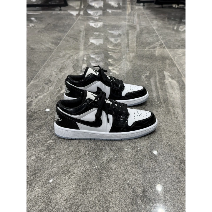 Nıke Air Jordan 1 Low Siyah Rugan Beyaz Detaylı