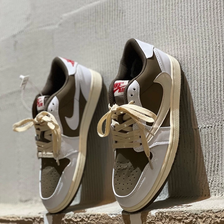 Nike Air Travis Scoot Taba Beyaz