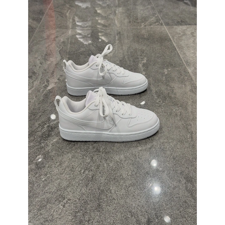 Nıke Court Borough Low Beyaz