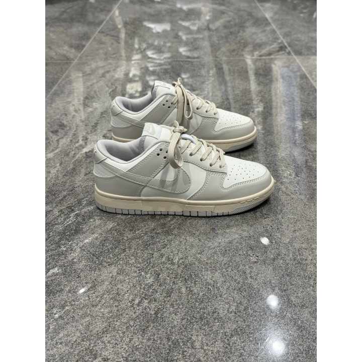 Nike SB Dunk Low Light Bone
