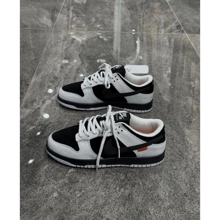 Nıke SB Dunk Low x Tıght booth White Black