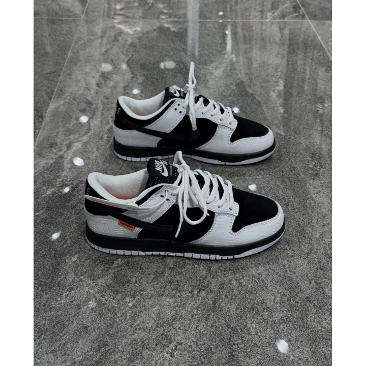 Nıke SB Dunk Low x Tıght booth White Black