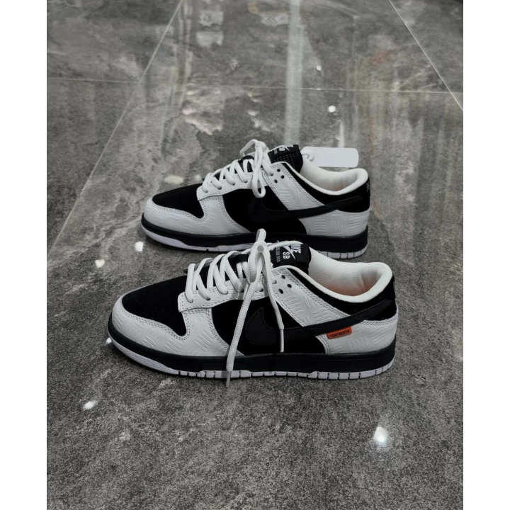 Nıke SB Dunk Low x Tıght booth White Black