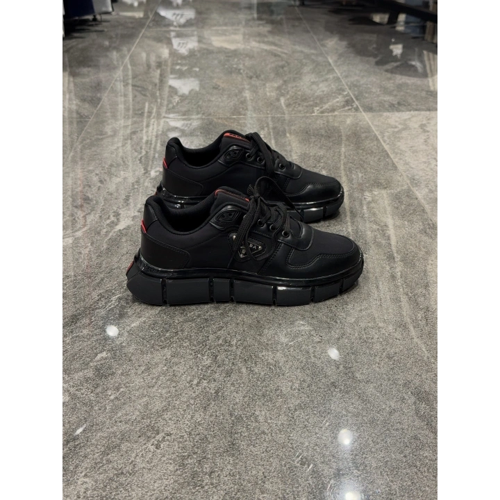Prada Milano Siyah Air Taban Detaylı Spor Ayakkabı