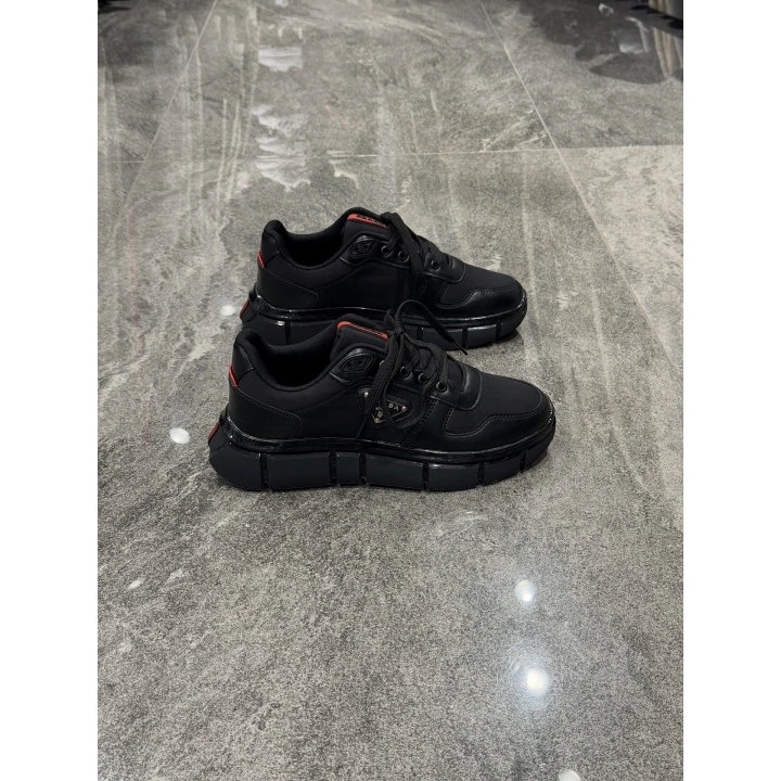 Prada Milano Siyah Air Taban Detaylı Spor Ayakkabı