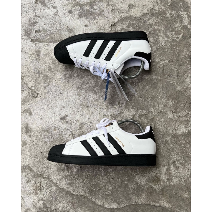 Adidas Süperstar Beyaz-Siyah Çizgi Siyah Taban