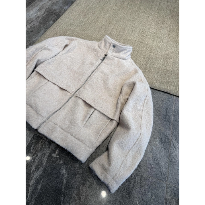 Retro İç Astarlı Krem Peluş