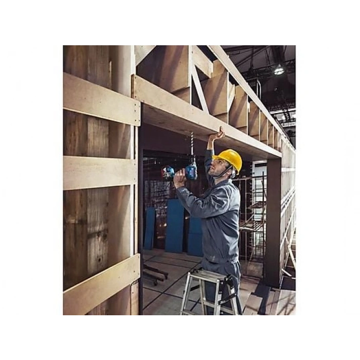 BOSCH PROFESSIONAL GSR 18V-50 43 Parça Set+ Çift Akülü Vidalama Makinesi